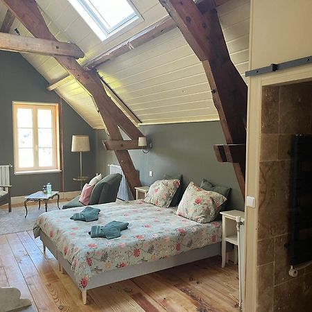 Bed and Breakfast Moulin De Maupoy à Saint-Symphorien-de-Marmagne Extérieur photo