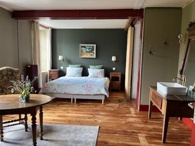 Bed and Breakfast Moulin De Maupoy à Saint-Symphorien-de-Marmagne Extérieur photo