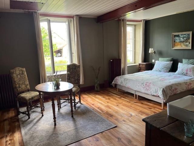Bed and Breakfast Moulin De Maupoy à Saint-Symphorien-de-Marmagne Extérieur photo